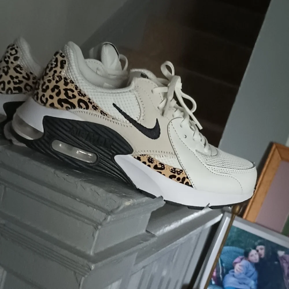 Nike Air max Leopard Print Sz7 New - Picture 1 of 6